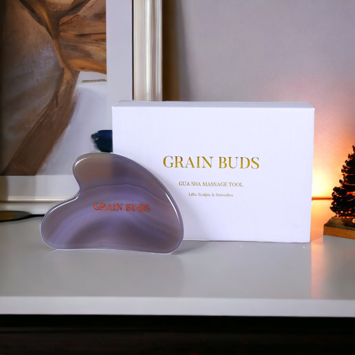 The Agate Gua Sha Facial Lifting Tool